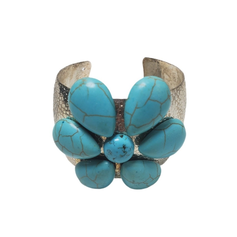 Handmade Western Turquoise Howlite Flower Hammered Silver Metal Cuff Bracelet